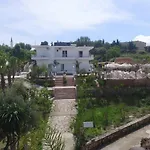 Emar Beachfront Hotel Ksamil