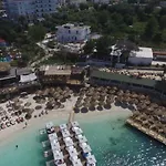 Emar Beachfront Hotel Ksamil