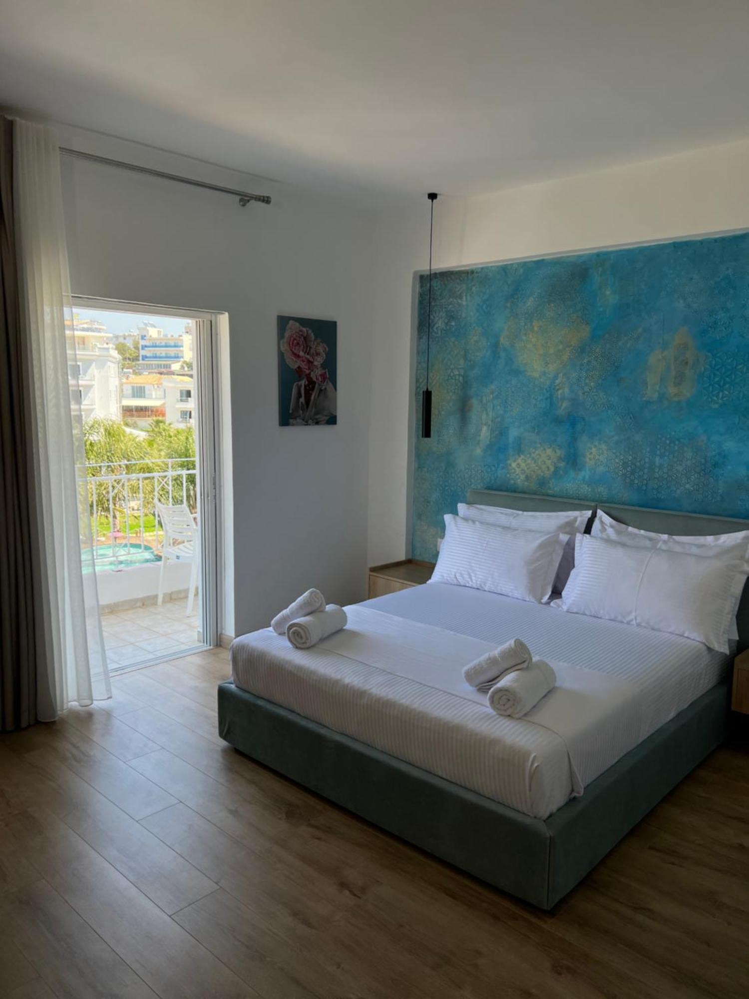 Emar Beachfront Frühstückspension Ksamil