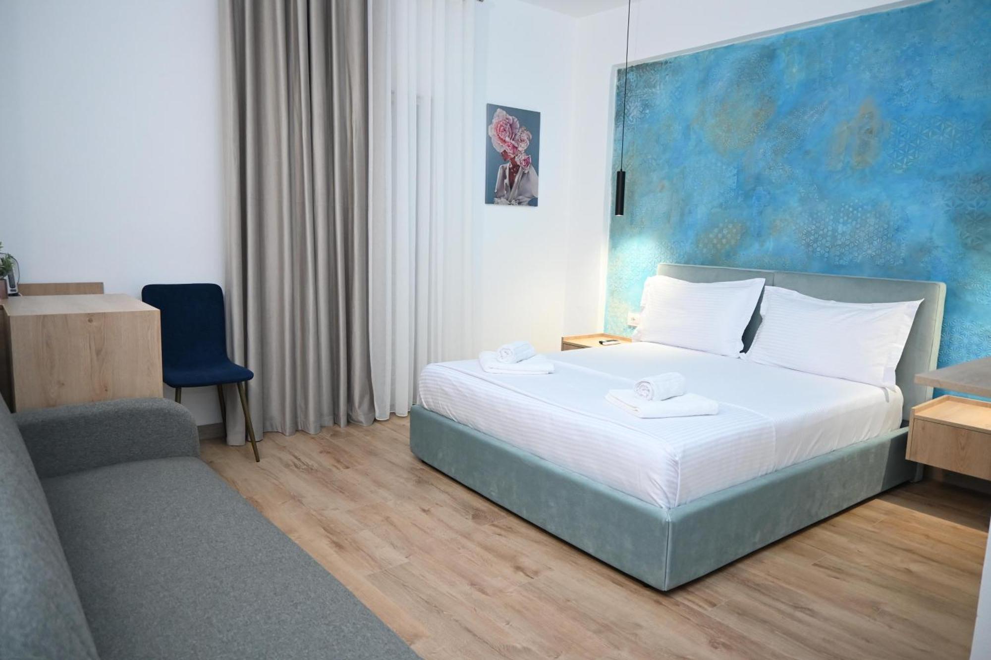 Emar Beachfront * Ksamil