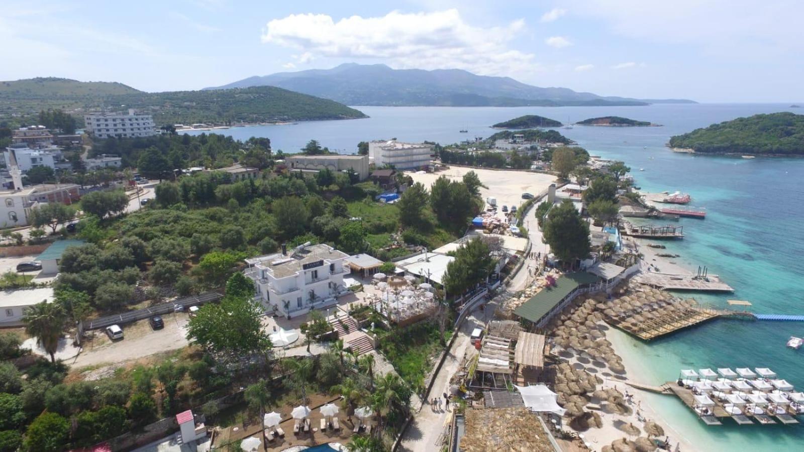 Emar Beachfront * Ksamil